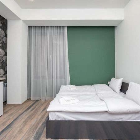 Hotel Armeni Erivan Dış mekan fotoğraf