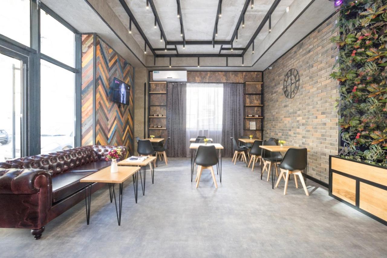 Hotel Armeni Erivan Dış mekan fotoğraf